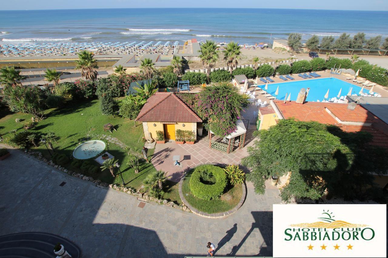 Hotel Club Sabbiadoro Баттіпалья Екстер'єр фото